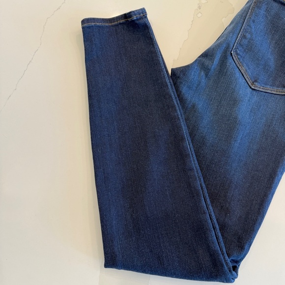 FRAME Women's High Rise Cigarette Jeans Size 26 Blue Medium Wash Casual Quality - Picture 3 of 12